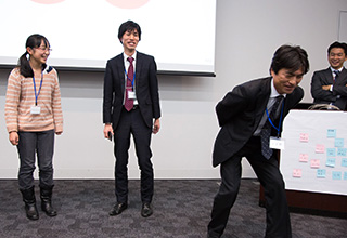 発表する参加者