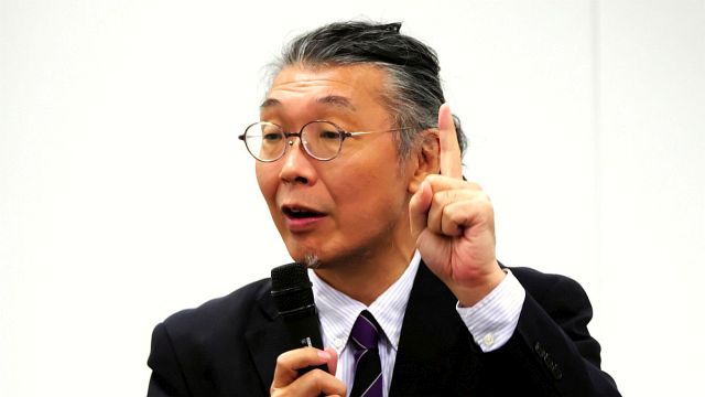 春原氏